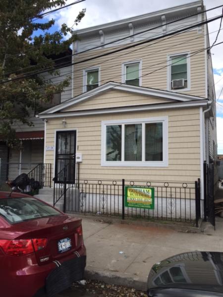 Vinyl siding on the exterior of a house at springfield gardens queens ny
